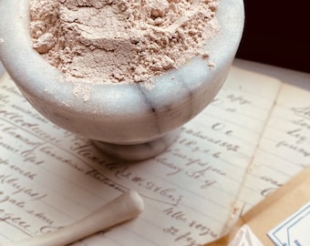 Winter Vegan Maréchale Hair & Body Powder: Historical Recipe, Natural No Poo