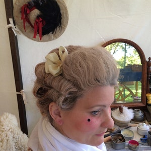 18th Century White Hair and Face Powder Scented With Lavender Toilet de Flora No POO Natural Lavender Dry Shampoo Vintage image 5