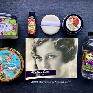 1922 Historical Cosmetic Beauty Boxed Set Flapper Gift Set Vintage Gift Set Pin Up Girl Vintage Life Vintage Makeup