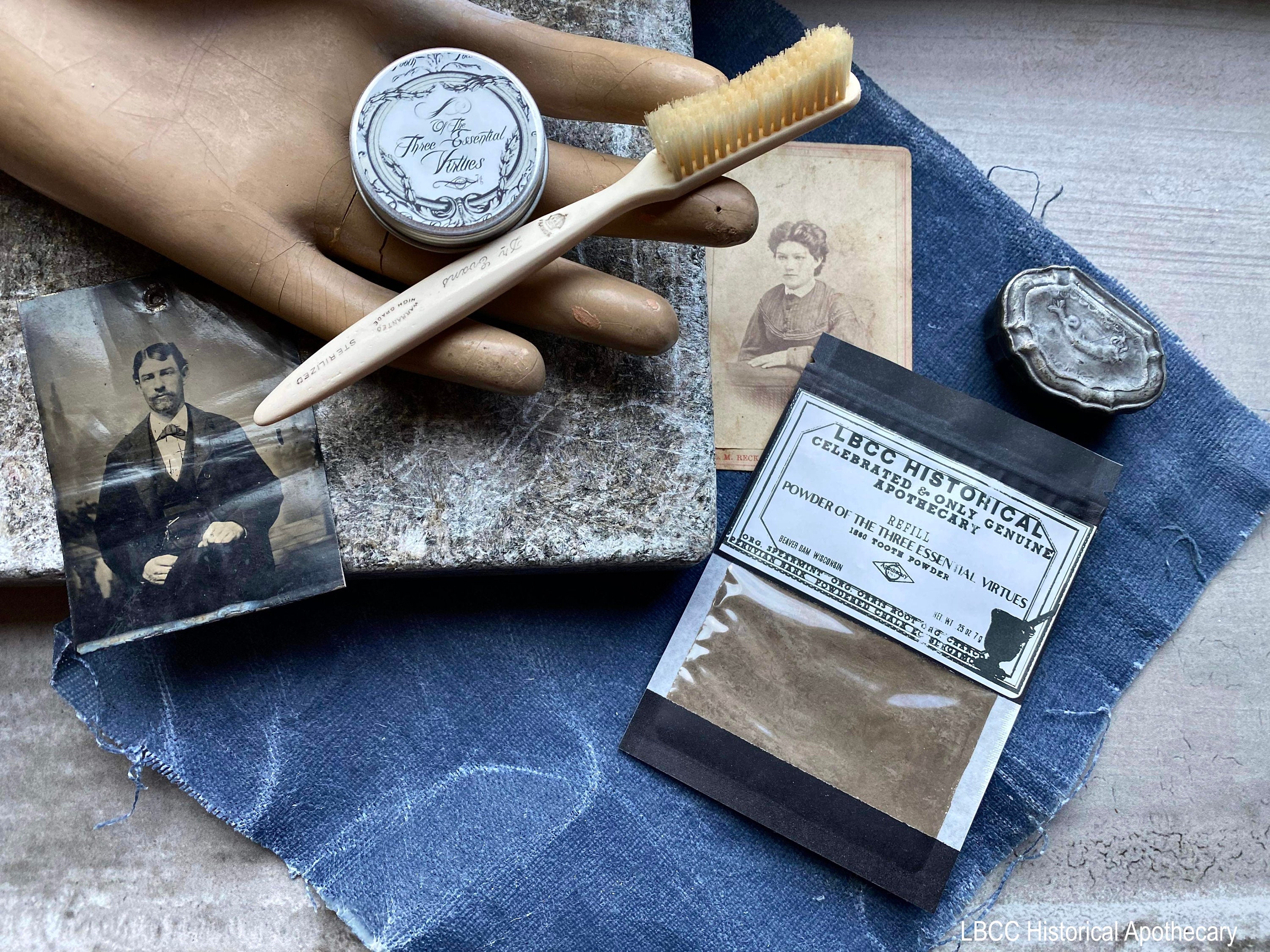 Christophers Original Formulas Herbal Tooth And Gum Powder Natural