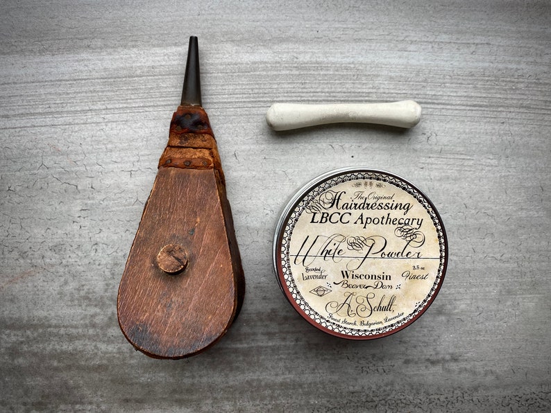 18th Century White Hair and Face Powder Scented With Lavender Toilet de Flora No POO Natural Lavender Dry Shampoo Vintage image 1