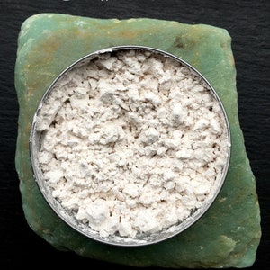 VEGAN Natural Body Powder Enchanted Woodland Botanical Body Powder image 8