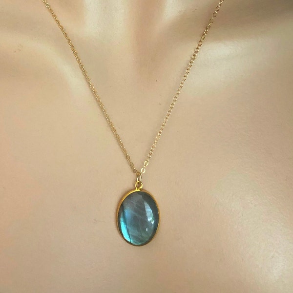 Collier labradorite or, pendentif labradorite bleue, bijoux faits main en pierres précieuses véritables, cadeau de demoiselle d'honneur, cadeau pour maman, fille, flash bleu