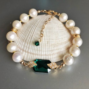 Real Freshwater Pearl and Crystal Bracelet Gold, Emerald Green Bracelet with Pearls, One of a Kind Jewelry for Mother of the Bride, Wedding