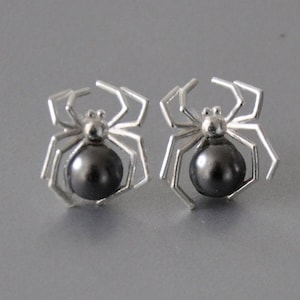 Spider Earrings with Black Pearl, Sterling Silver Stud Earrings, Halloween Earrings, Spider Jewelry, Gift for Goth Girl, BFF, Spider Jewelry