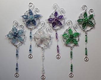 Flower Suncatcher, Green, Blue, Purple, Bead, Window Ornament, Mothers Day, Birthday, Friendship, Sun catcher, Christmas, Made in Canada