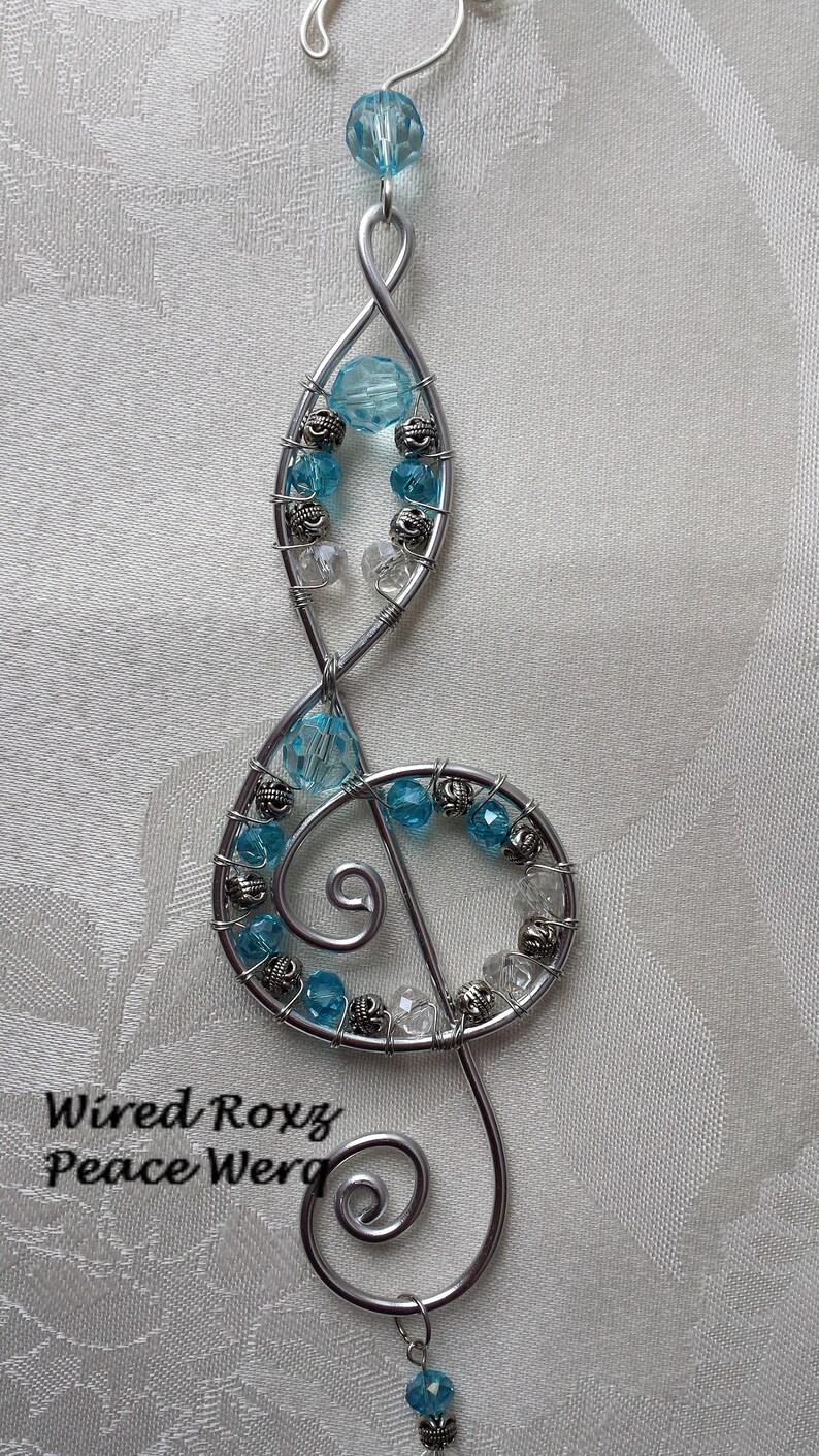 Music Mothers Day Gift Blue Sun catcher Window Ornament Friendship Gift Birthday Gift Bead and Wire Treble Clef Suncatcher