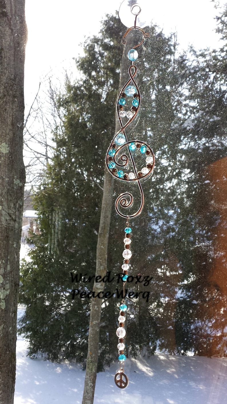 Music Mothers Day Gift Blue Sun catcher Window Ornament Friendship Gift Birthday Gift Bead and Wire Treble Clef Suncatcher