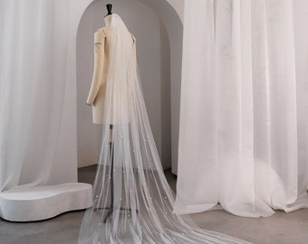 Bridal veil with Royal pearls, Modern veil, Elegant veil, One layer veil, Bridal veil, Royal pearls, Long veils, Wedding headdress