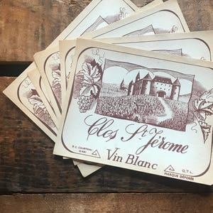 Lot de 5 étiquettes de vin vintage - étiquettes vintage, étiquettes NOS, journal indésirable, papier éphémère, publicité vintage, art altéré, fournitures de création