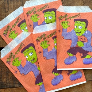 Vintage Halloween Treat Bags - Set of 5 - Trick or Treat, Vintage Paper Bags, Candy Bags, Party Favor Bags, Old Frankenstein Bag, Monster