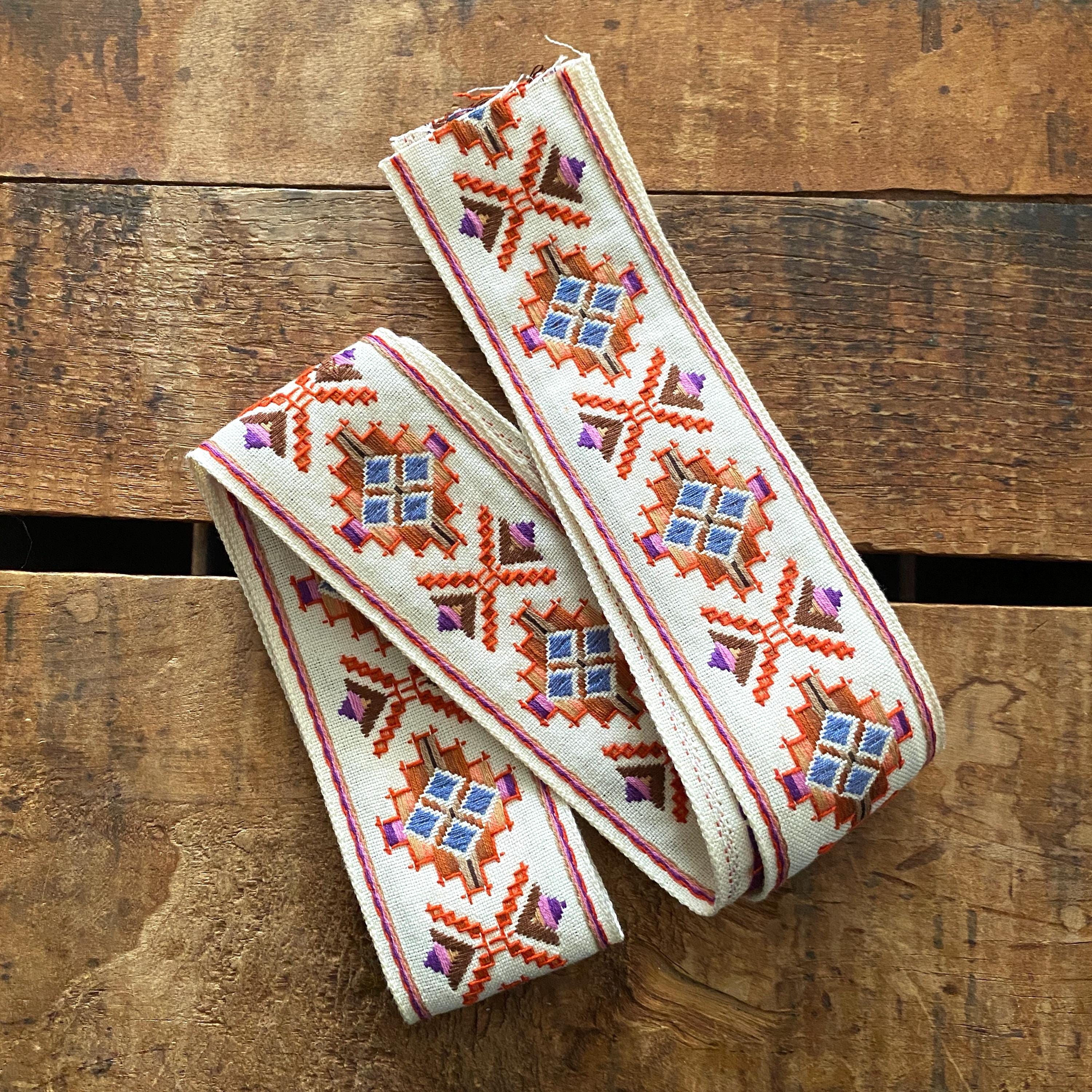 Vintage Colorful Pattern Jacquard Woven Fabric Trim - 1 Yard, 2