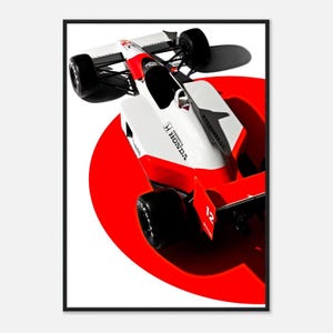 Könnte beinhalten: Ein weiß-roter Formel-1-Rennwagen mit der Nummer 12 auf dem Heckflügel und Honda-Schriftzug an der Seite. Das Fahrzeug ist über einem großen roten Kreis auf weißem Hintergrund positioniert und zeigt schwarze Reifen sowie eine aerodynamische Karosserie.