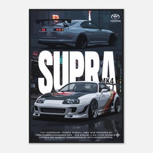 Könnte beinhalten: Poster mit zwei Toyota Supra MK4 Autos, eines silberfarben und eines weiß mit roten und goldenen Akzenten. Das Wort "SUPRA" ist in großen weißen Buchstaben dargestellt, darunter "MK4". Das Toyota-Logo befindet sich oben rechts. Der Text unten beschreibt den Motor.