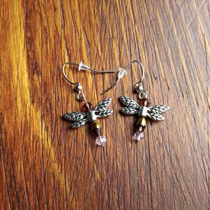 Handmade Dragonfly Dangle Earrings – Elegant Nature-Inspired Design