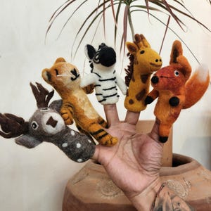 Felt Animal Finger Puppets – Tiger, Fox, Zebra, Deer & Giraffe – Waldorf Storytelling and Imaginative Play Toy for Kids-Handmade felt puppet