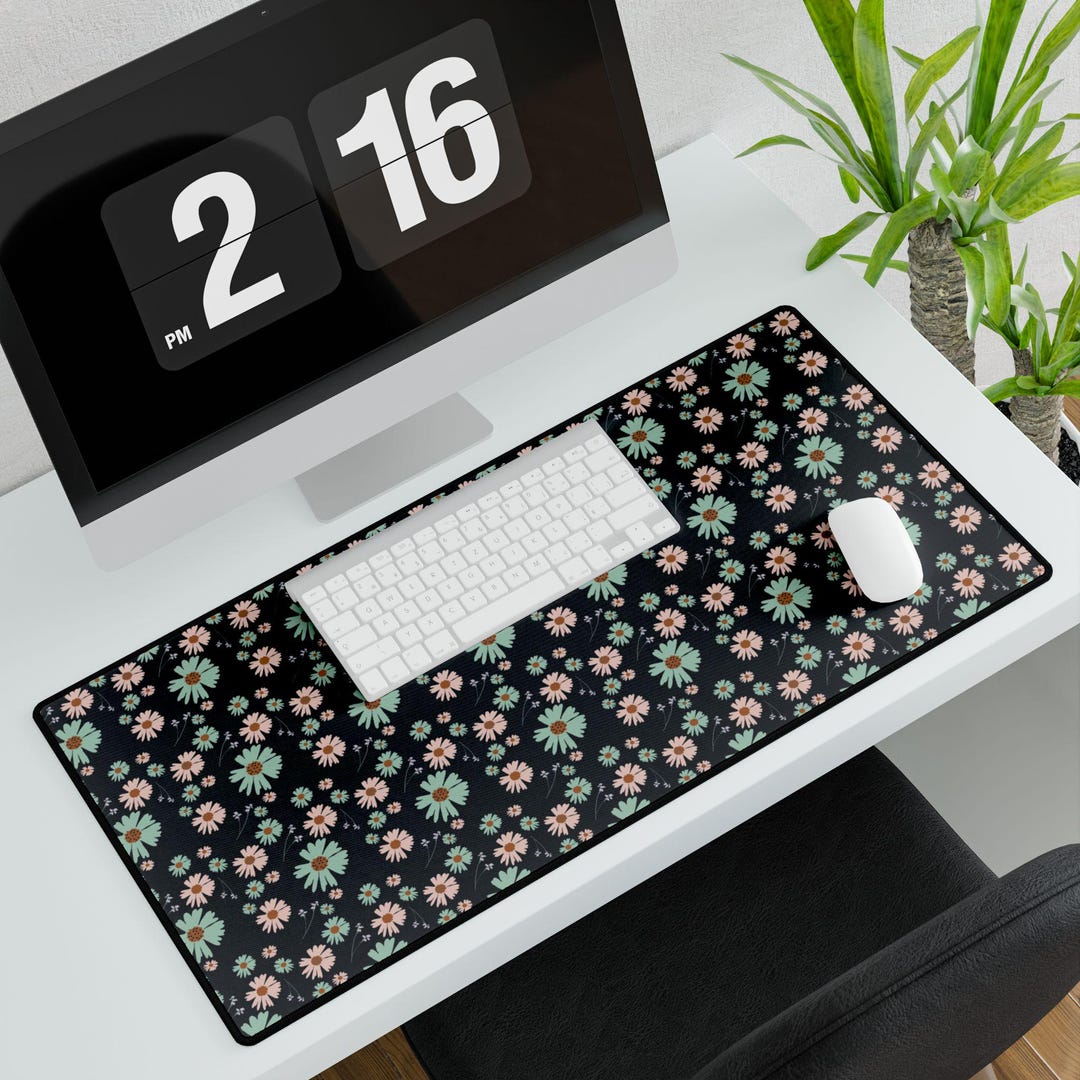 Vintage Daisy Pattern Desk Mat | Floral Mouse Pad Deskmat - Etsy