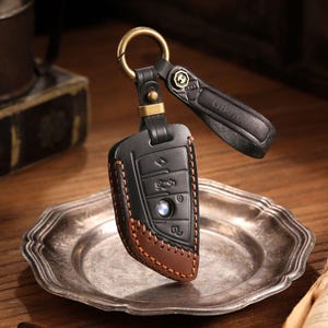 Handmade Leather Key Fob Cover Fit for BMW X1 X3 X5 i7 iX X7 7 Series, Personalized Genuine Leather Car Key Case, Birthday Gift for Him