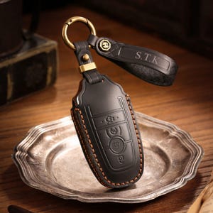Personalized Leather Key Fob Cover Fit for Ford Focus Mondeo Edge etc, Car Key Case Fit for Lincoln Aviator Nautilus, Birthday Gift for Him