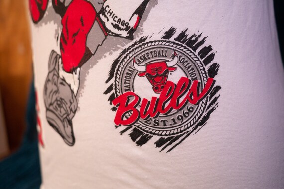 Chicago Bulls 90s Vintage T-shirt Original New Ol… - image 2