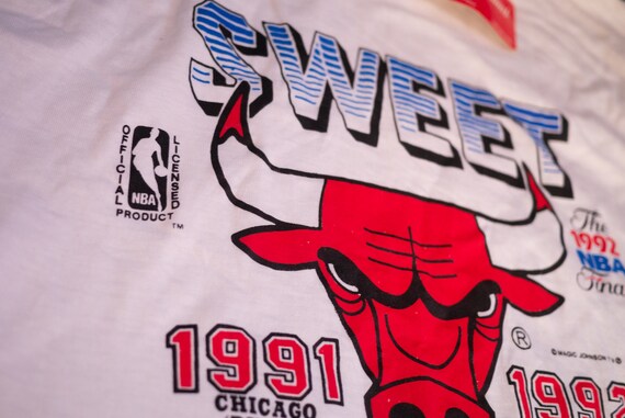 Chicago Bulls 1992 Vintage T-shirt Sweet Repeat Original 