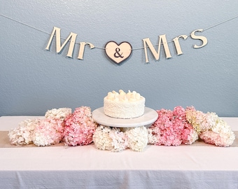 Personalized Mr. and Mrs. Wood Wedding Banner: Modern Party Decor