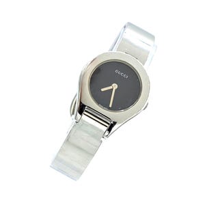Gucci 6700L Vintage Ladies Watch | Black Dial | Polished Stainless Steel Bracelet with Buckle Clasp | Swiss Made 1990s