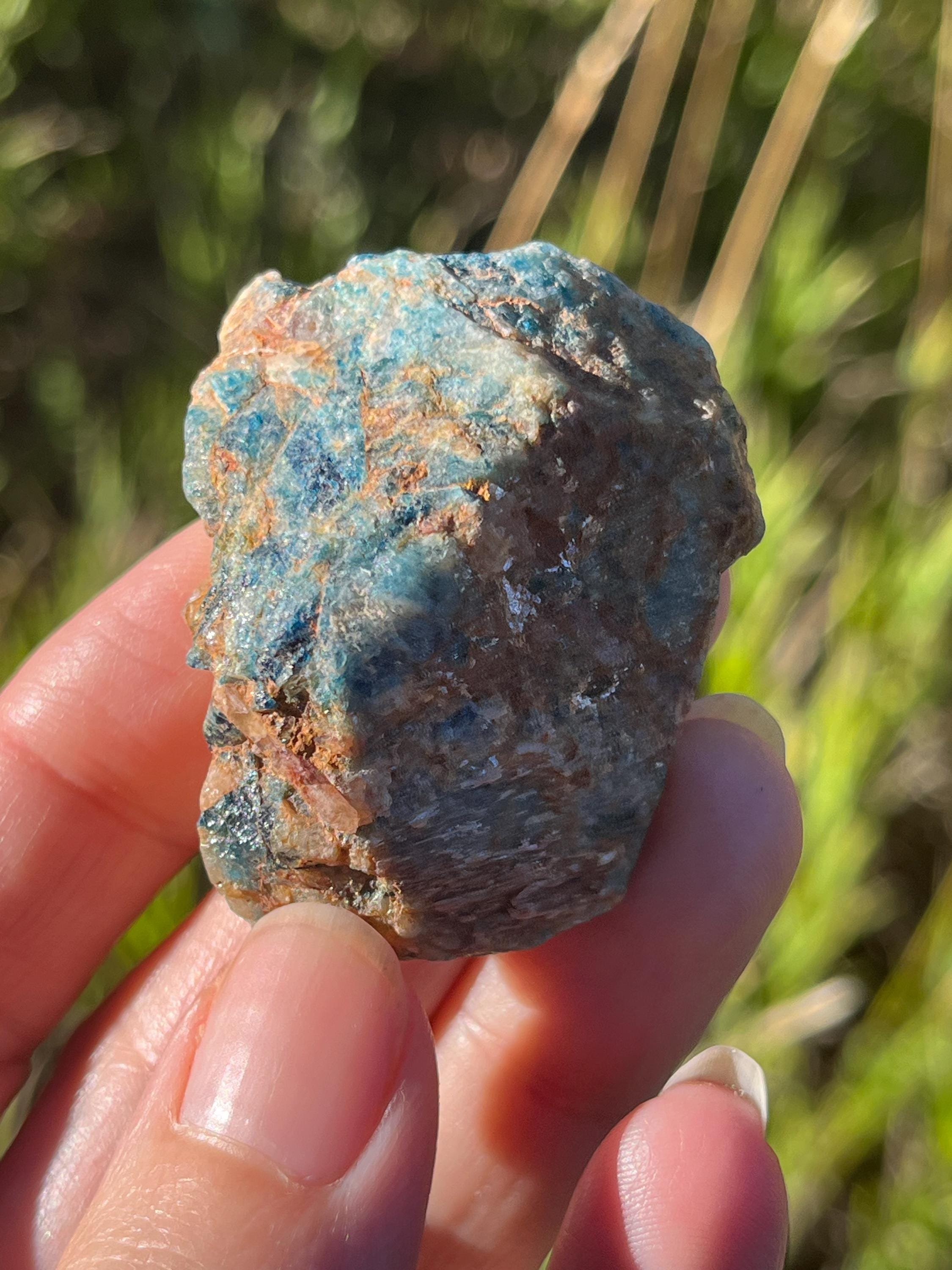 ジンバブエ産ユークレース原石希少鉱物標本 - Etsy 日本