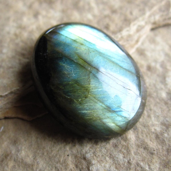 Oval Labradorite Cabochon with flash fire - natural semiprecious gemstone - smooth polished