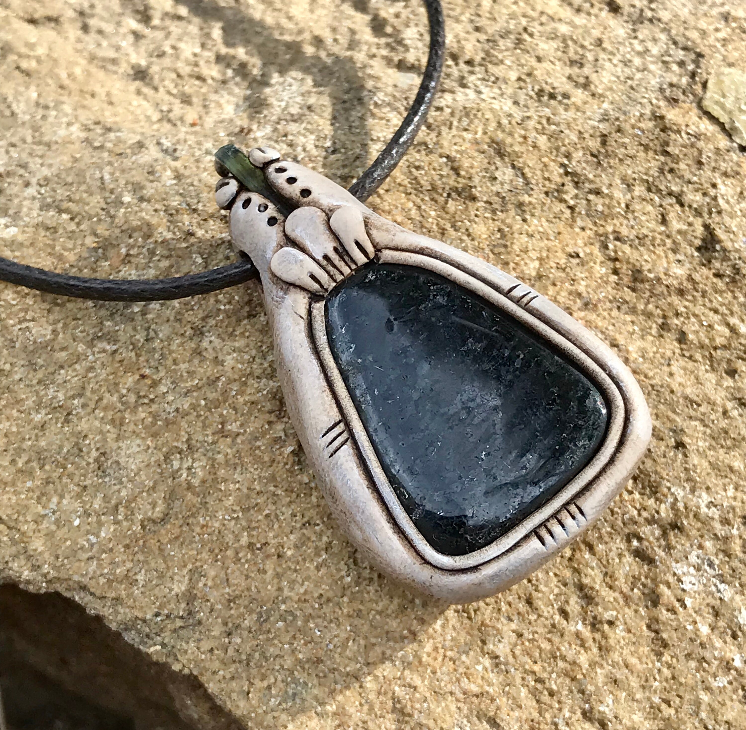 Nuummite jewelry 2024