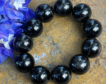 11 beads of Black Tigers Eye gemstone rounds stones beads