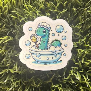 L'heure du bain Nessie, adorablement propre et mythique, mignon Sticker