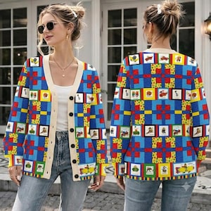 Richard Scarry Busytown-Strickjacke, bunter Cartoon-Patchwork-Pullover, nostalgischer Kinderbuch-Pullover, wunderliche Strickjacke mit Knöpfen