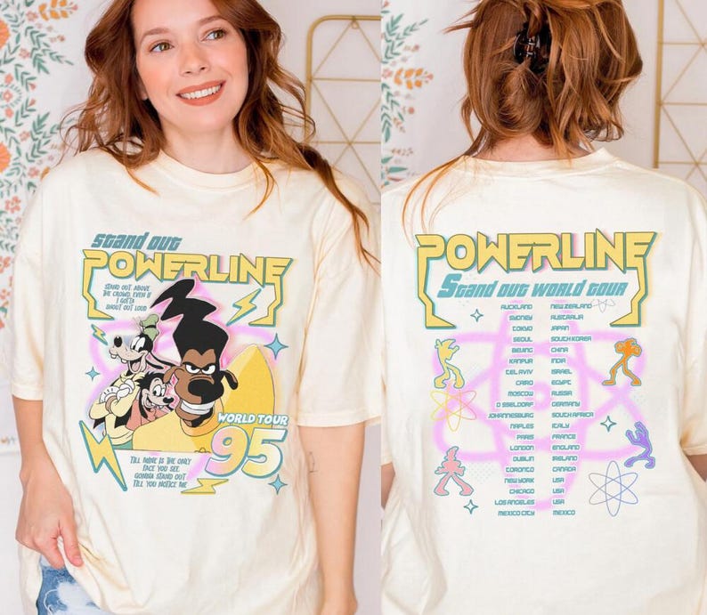 Camiseta Disneyland Powerline Stand Out World Tour 95 Comfort Colors, Camiseta Powerline de la película de Goofy, Camiseta a juego para la familia, Camiseta del Reino Mágico imagen 4