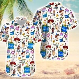 Camisa hawaiana personalizada de Toy Story de Disneyland, camisa hawaiana personalizada de Toy Story 5 de Pixar, viaje a Disneyland Pixar Fest Lilypad, regalo de cumpleaños imagen 2