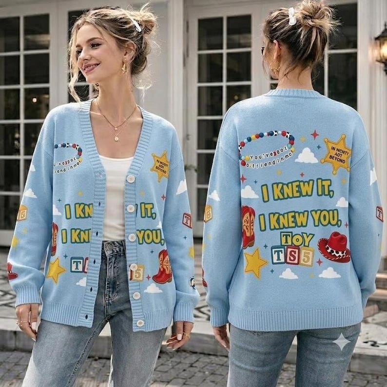 Cardigan ispirato a TS "I Knew It I Knew You", maglione blu lavorato a maglia, cardigan comodo con bottoni, regalo per appassionati di musica retrò, maglieria estetica da donna immagine 1