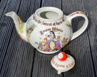 Rare Snow White Porcelain Teapot Paul Cardew Design England