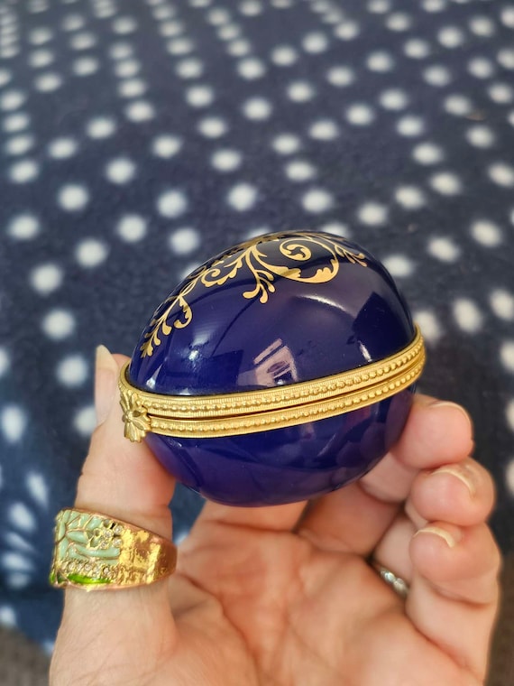 RARE Vintage ESTEE LAUDER Private Collection Imperial Egg With