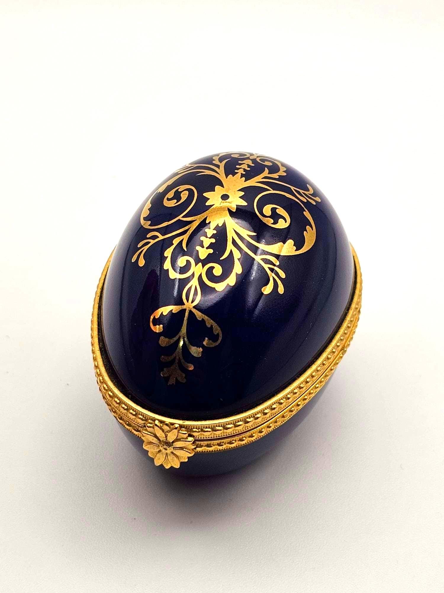 RARE Vintage ESTEE LAUDER Private Collection Imperial Egg With