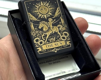 The Sun Tarot Zippo-pantseraansteker, messing diepgegraveerde winddichte aansteker, astrologie collectible EDC-cadeau voor hem