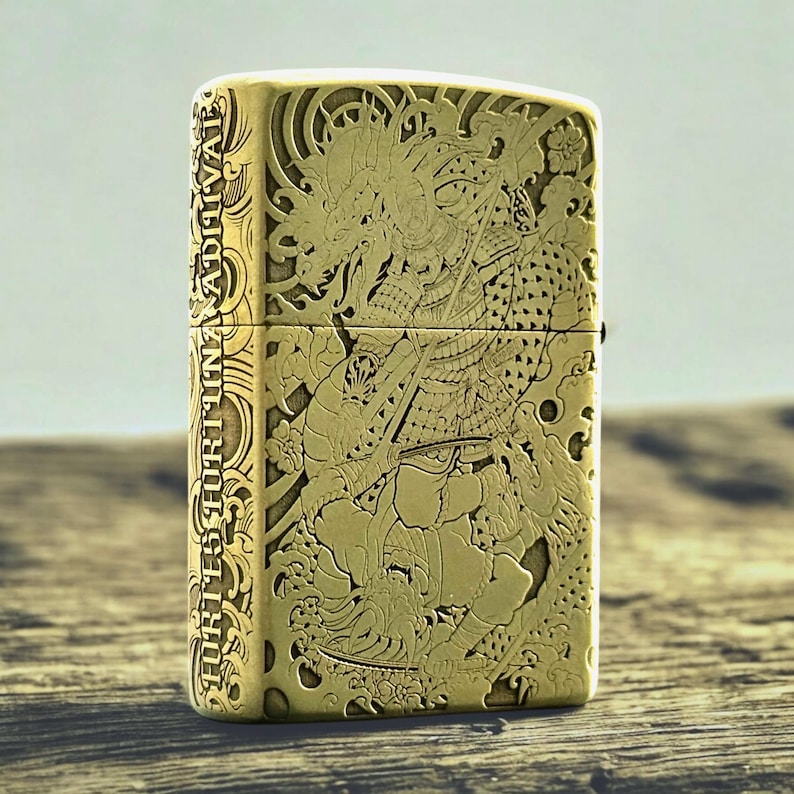 Encendedor Zippo personalizado con diseño de guerrero japonés samurái imagen 3