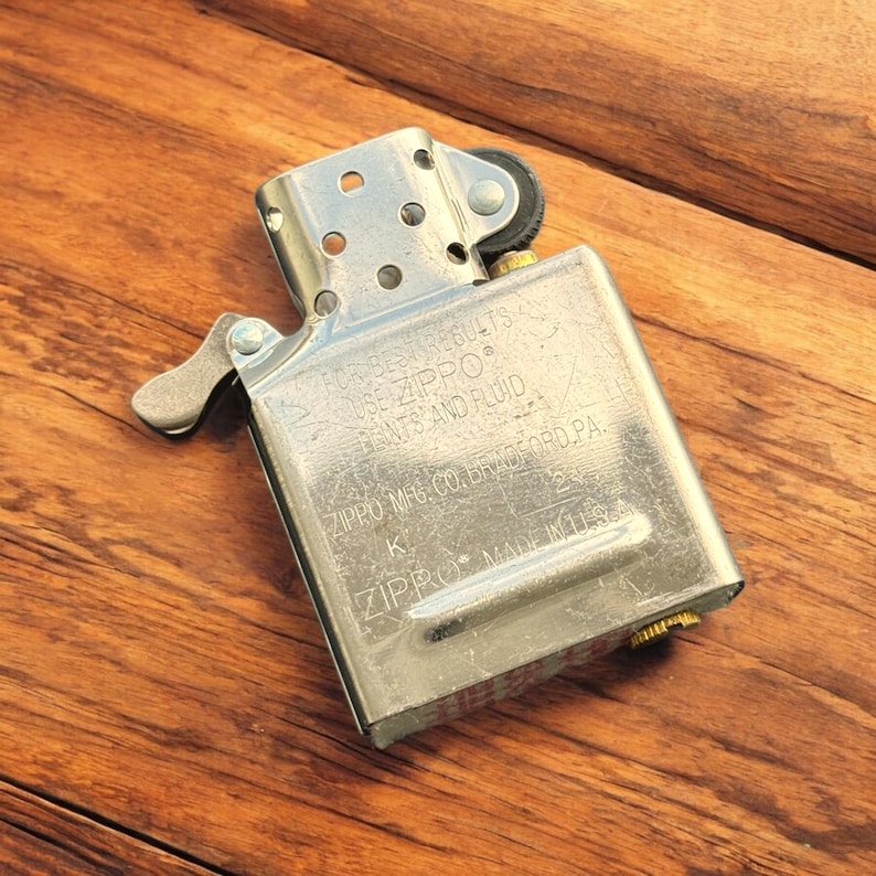 Encendedor Zippo personalizado con diseño de guerrero japonés samurái imagen 7