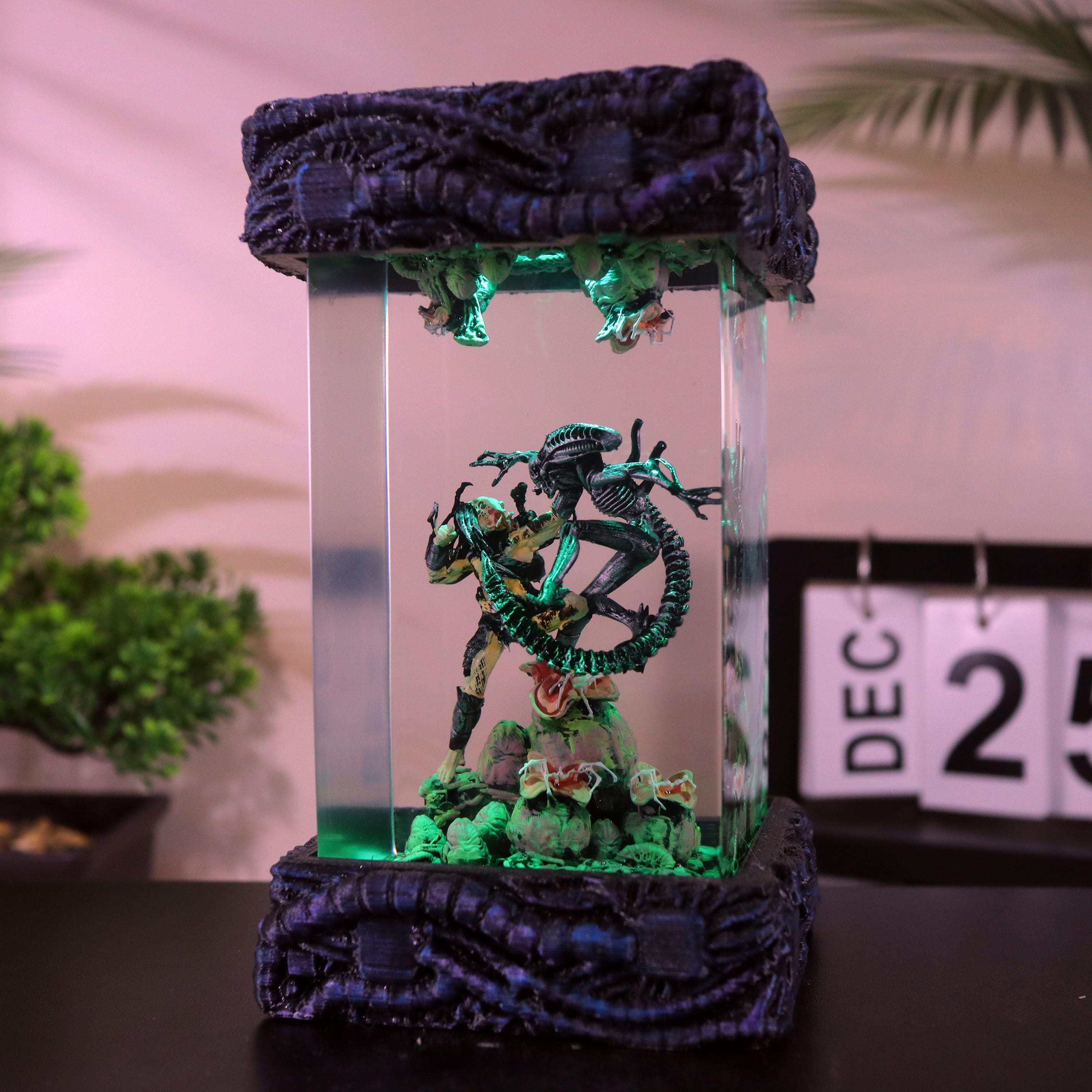 NEW Handmade Predator Vs Alien Resin Lamp – Sci-fi Diorama Light, Epic ...