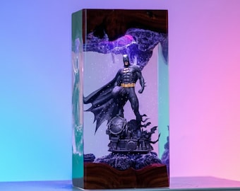 New Bat Man Resin Lamp | Handmade LED Hero Diorama Light | Epic Night City Scene | Geek Desk Lamp | Collector Gift | Resin Art Decor