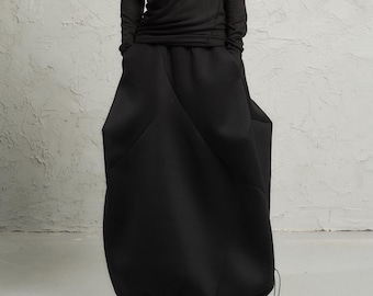Neoprene Balloon Skirt – Black Maxi with Pockets | THUBAN 2007