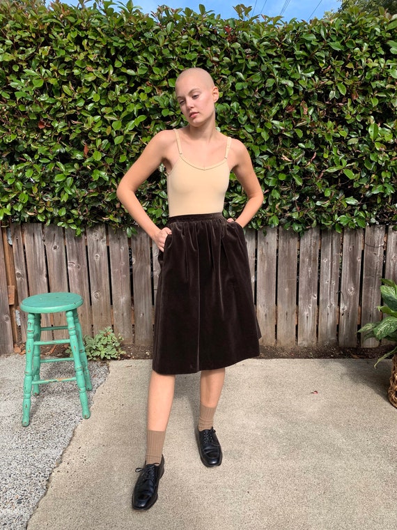 Vintage brown velvet skirt with pockets xs