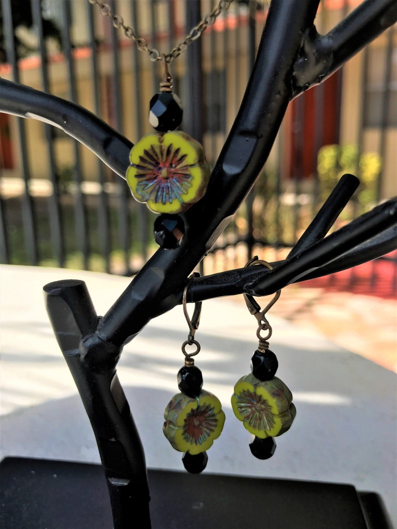 Cute Little Bohemian Style Chartreuse Flower Pendant and Earring Set image 1