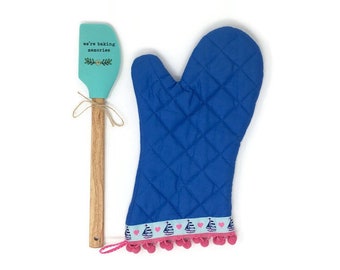 Sailboat Oven Mitt. Fancy Kitchen Pot Holder. Blue Nautical Decor, Hearts and Pink Pom Poms. Baking Gift for Chefs. Gifts under 50.