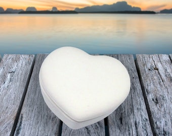 Handmade Ready to Paint Ceramic Heart Trinket Dish with Lid, Ceramic Jewelry Dish to Paint, Do It Yourself Ceramics. Paintable Ceramics
