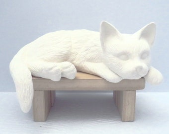 Large Unpainted Ceramic Cat Lying Down / Bisque Cat Figurine / Ready to Paint Resting Cat Statue / Ceramics to Paint / Paintable Ceramic Cat